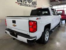 2018 Chevrolet 1500 LT-Z71 / 4x4 / Crew / Low K / Fnance - Photo 3