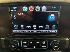2018 Chevrolet 1500 LT-Z71 / 4x4 / Crew / Low K / Fnance - Photo 17