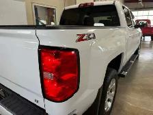 2018 Chevrolet 1500 LT-Z71 / 4x4 / Crew / Low K / Fnance - Photo 28