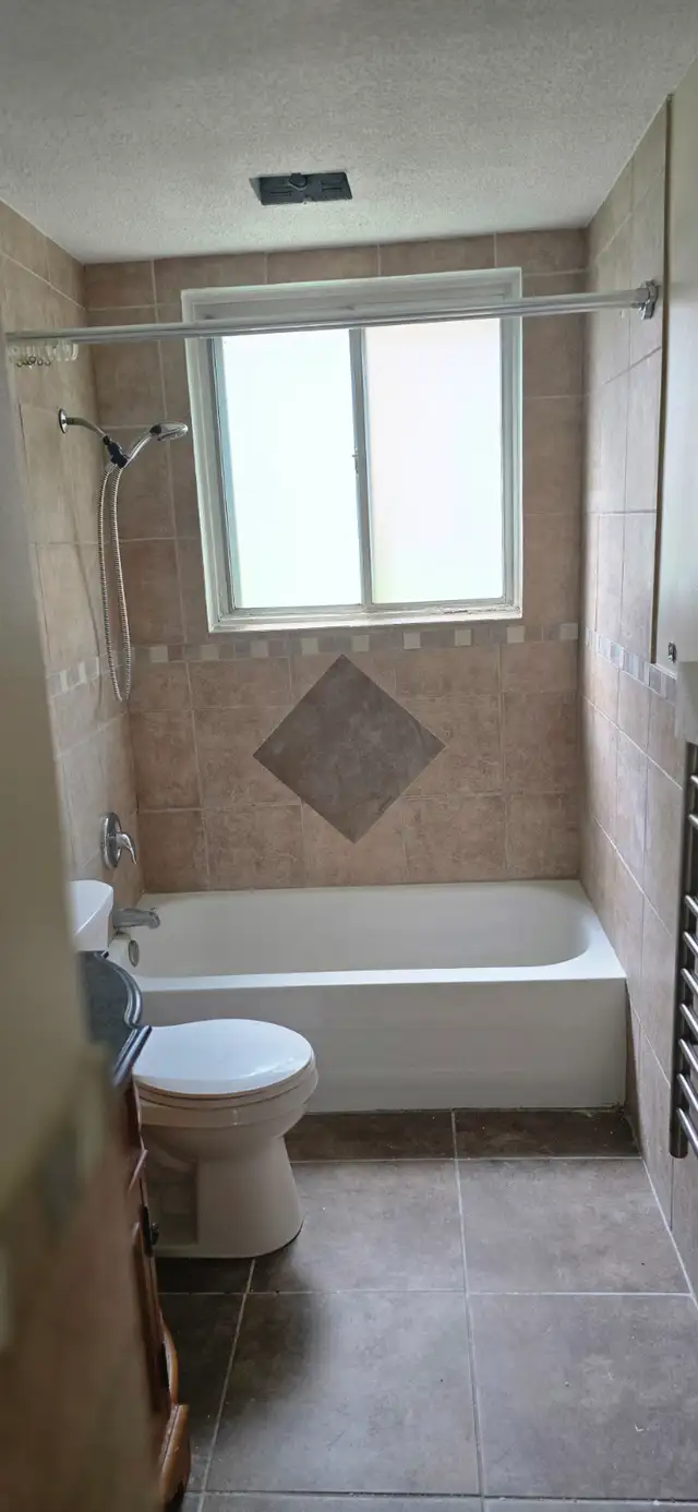 Large 3 bedroom apt for rent - Photo 6