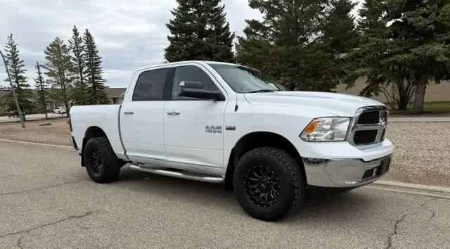 2015 Ram 1500 SLT PKG- 4X4 2 INCH LIFT KIT - Photo 2