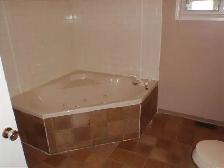 Just beside U of M,  3 bedrooms whole house for rent - Photo 6