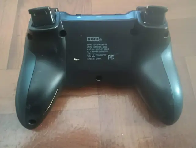 HORIPAD Ultimate Wireless Bluetooth Game Controller For Apple - Photo 2