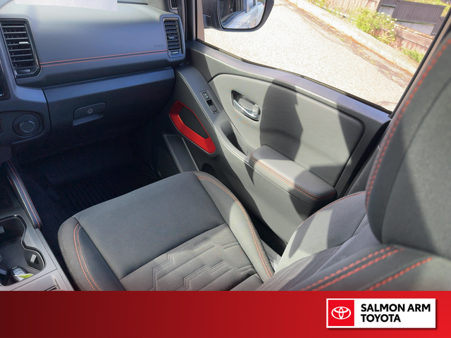 2022 Nissan Frontier PRO-4X PRO 4 X CREW CAB - Photo 25