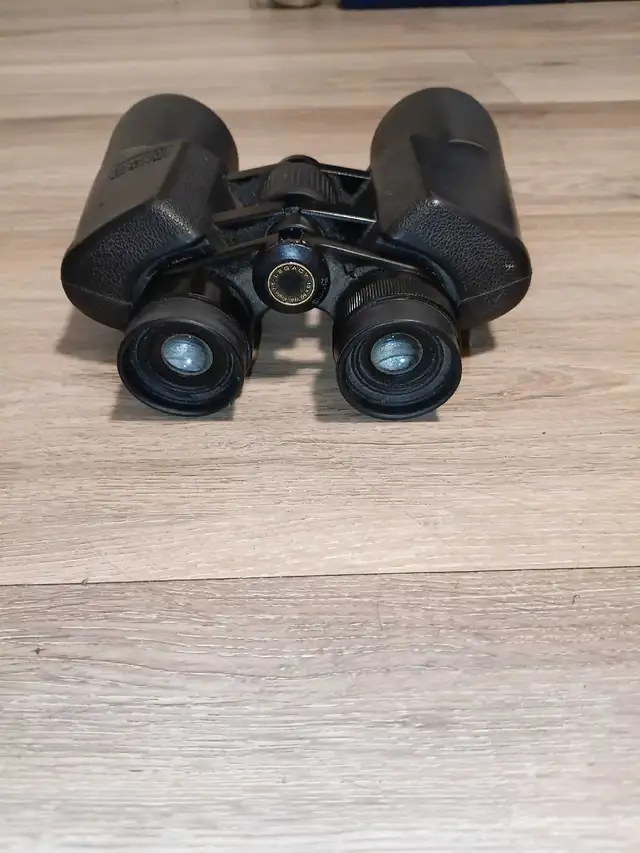 Bausch & Lomb Binoculars - Photo 3