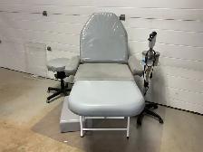 RETIRING ! Esthetic equipment,implements and supplies for sale. - Photo 2