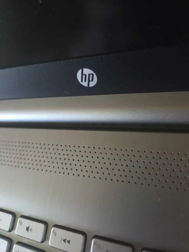 hp i5 Windows 11 modèle ef2008ca Clavier lumière - Photo 4