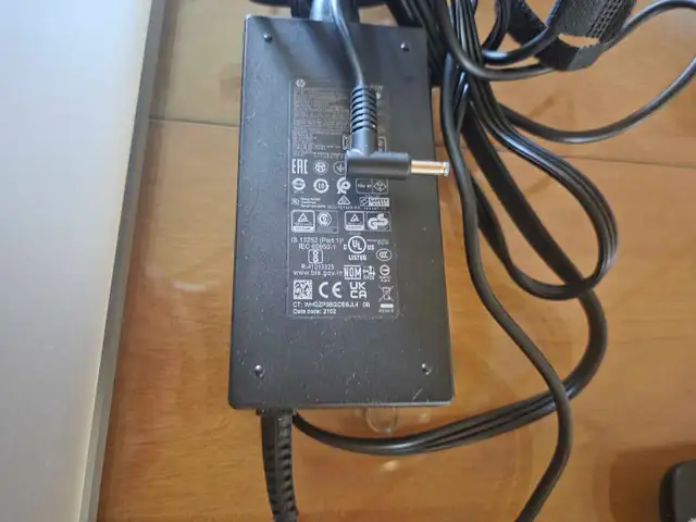 hp i5 Windows 11 modèle ef2008ca Clavier lumière - Photo 6