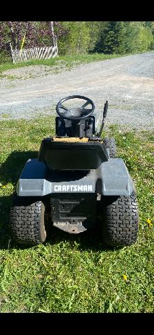 Lawn tractor