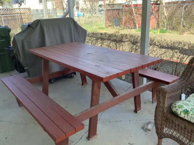 Picnic table - Photo 2