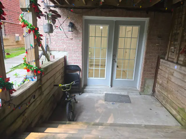 Walkout basement apartment for rent, best area of Scarborough - Photo 2