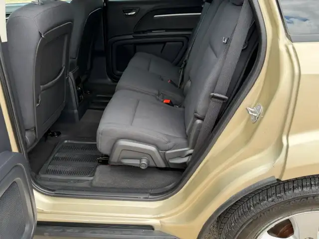 2010  Dodge Journey SXT PKG FWD - 3RD ROW 7 SEATS - Photo 7