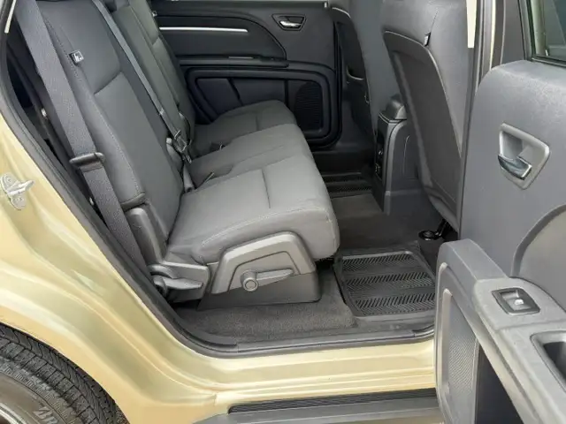 2010  Dodge Journey SXT PKG FWD - 3RD ROW 7 SEATS - Photo 10