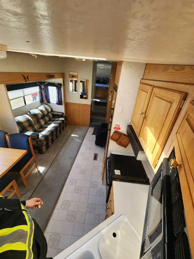 2002 Kustom Coach Fifth Wheel 27Ft - Photo 5