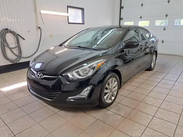 Hyundai Elantra Allure sport berline 4 portes TOIT OUVRANT