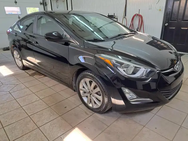 Hyundai Elantra Allure sport berline 4 portes TOIT OUVRANT - Photo 4