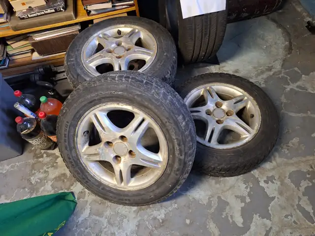 4 NICE MAGS FOR TOYOTA ECHO... 175 65 R14 - Photo 3