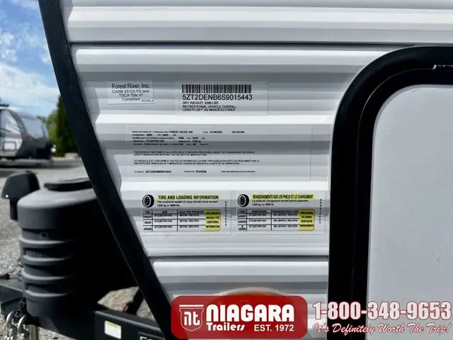2025 EAST TO WEST DELLA TERRA 241BH Travel Trailer - Photo 3