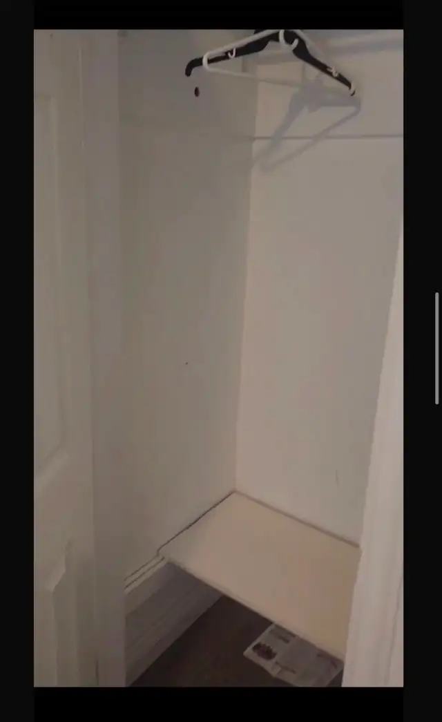 Private Room for Rent (Female Only/Pharmacy & Ellesmere/ Utl Inc - Photo 4