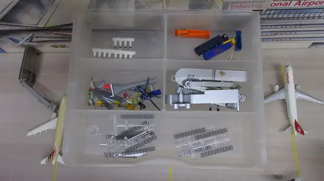 Herpa Wings Model Airport, Planes & Accessories - $300 - Photo 5