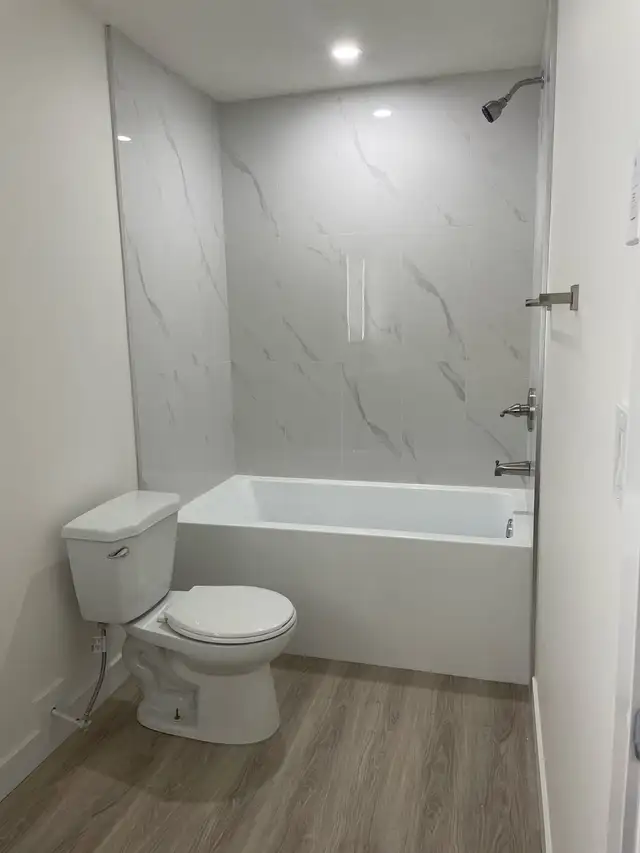 New 2 Bedroom Basement - Photo 2