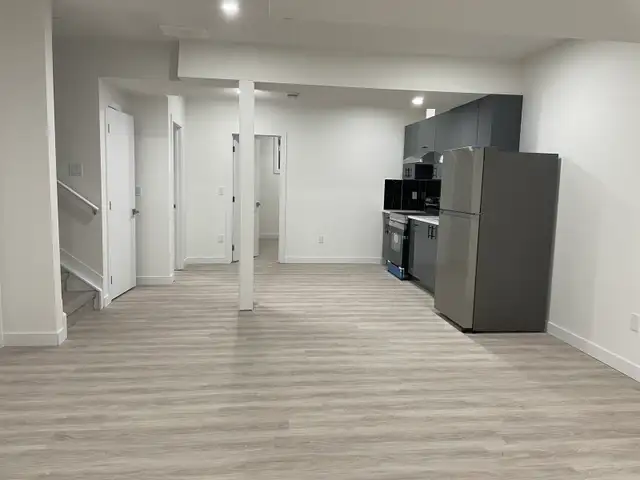New 2 Bedroom Basement - Photo 7
