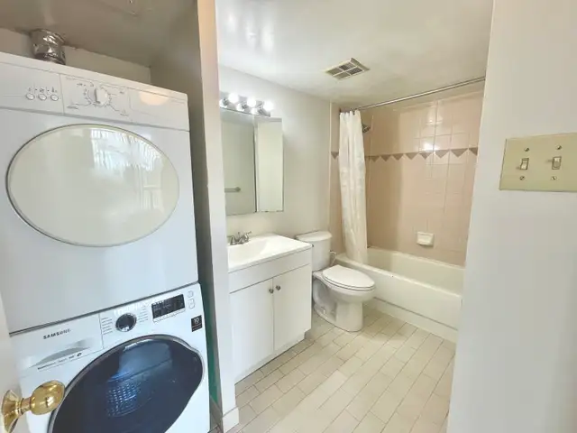 All inclusive, 2 bed, 2 bath, 1 park, pool, gym etc - Photo 7