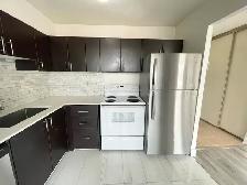All inclusive, 2 bed, 2 bath, 1 park, pool, gym etc - Photo 10
