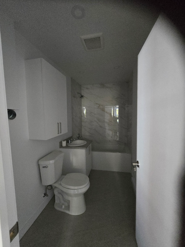 5 1/2 appartement à louer / for rent - Photo 4