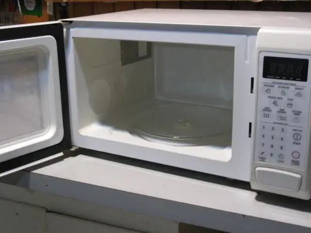 GE Countertop Microwave Oven - Photo 8