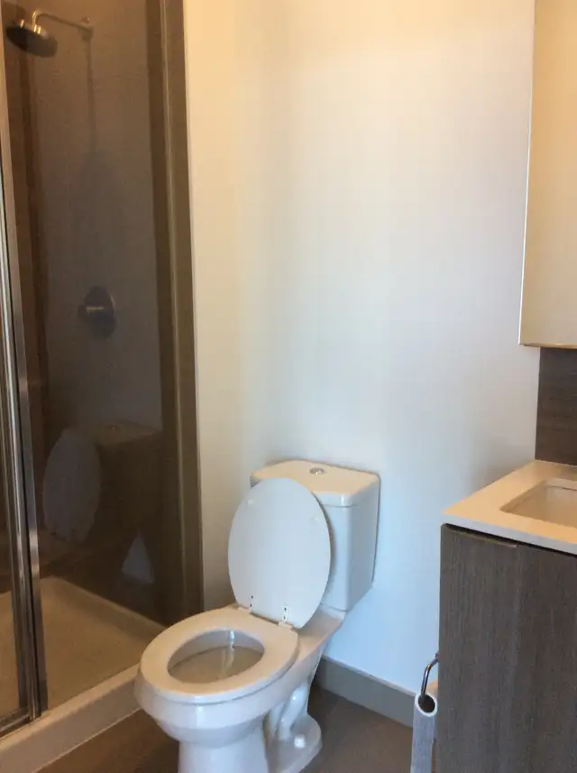 Amazing Downtown Sought-after Condo Studio available Mid June - Photo 11