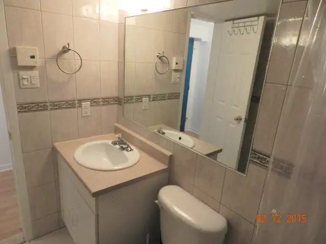 Loft 1 1/2, chambre avec commodités, dans maison privée - Photo 8