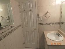 Loft 1 1/2, chambre avec commodités, dans maison privée - Photo 9