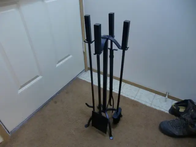 Fire Place Tool Set - Photo 3