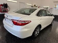 2016 Toyota Camry XLE - Photo 4