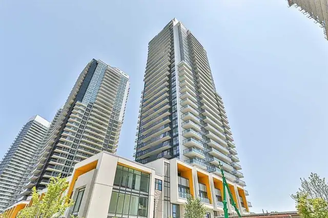 Leslie - Sheppard Luxurious North York Two Bedrooms Condo Rent