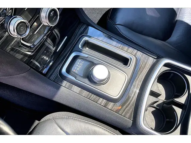 2019 Chrysler 300 300 Touring L | Heated Leather Panoroof | RWD - Photo 14