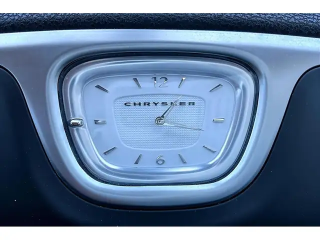 2019 Chrysler 300 300 Touring L | Heated Leather Panoroof | RWD - Photo 22