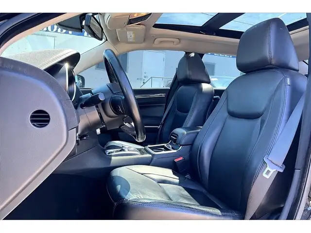2019 Chrysler 300 300 Touring L | Heated Leather Panoroof | RWD - Photo 25