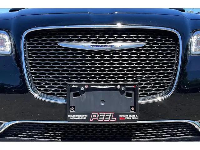 2019 Chrysler 300 300 Touring L | Heated Leather Panoroof | RWD - Photo 28