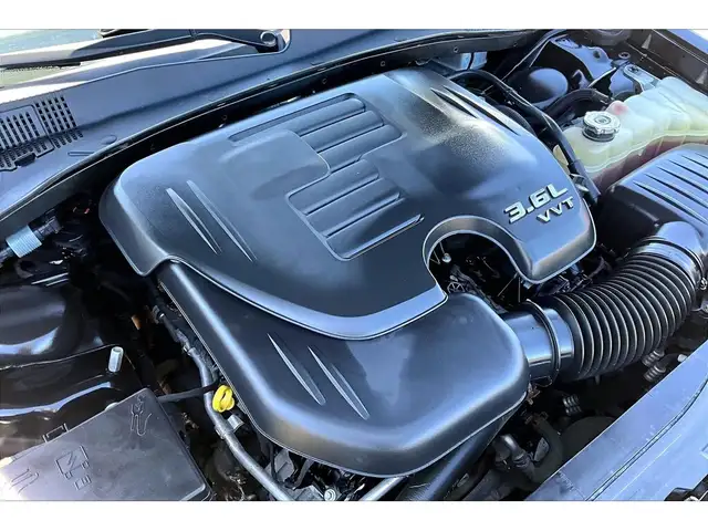 2019 Chrysler 300 300 Touring L | Heated Leather Panoroof | RWD - Photo 32