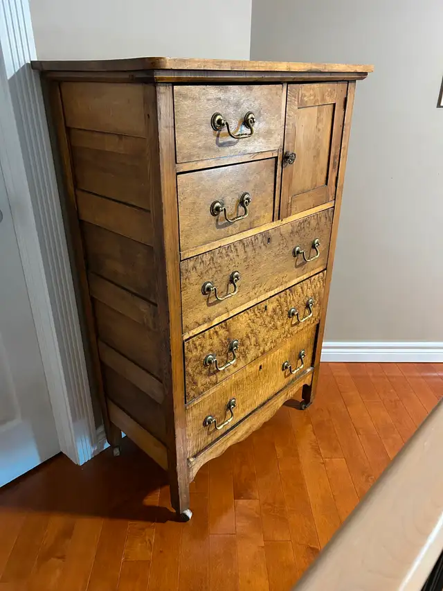 Dresser Antique - Photo 2