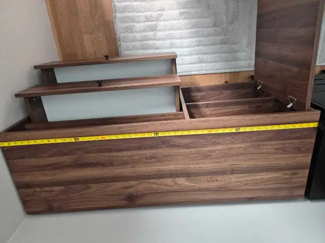 Free Sideboard - Photo 3