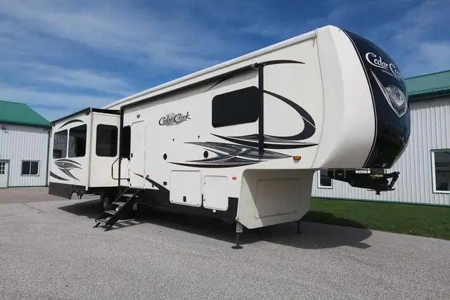 2019 Forest River Cedar Creek 36CK2 Hathaway