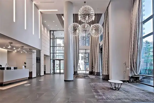 Don Mills - Sheppard North York Two Bedrooms Condo Rent - Photo 2