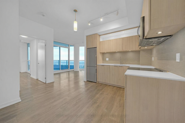Don Mills - Sheppard North York Two Bedrooms Condo Rent - Photo 3
