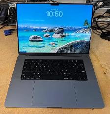Apple 16' 2021 MacBook Pro Laptop M1 Pro - 16GB RAM - 1TB SSD