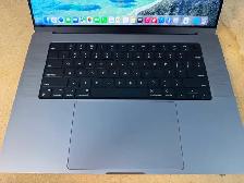 Apple 16' 2021 MacBook Pro Laptop M1 Pro - 16GB RAM - 1TB SSD - Photo 2