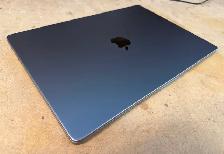 Apple 16' 2021 MacBook Pro Laptop M1 Pro - 16GB RAM - 1TB SSD - Photo 3