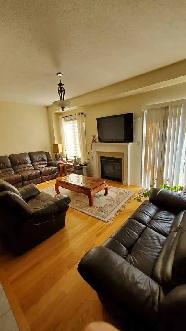 4 Bedroom House for Rent Near Highway 50 and Castlemore Road - Photo 3